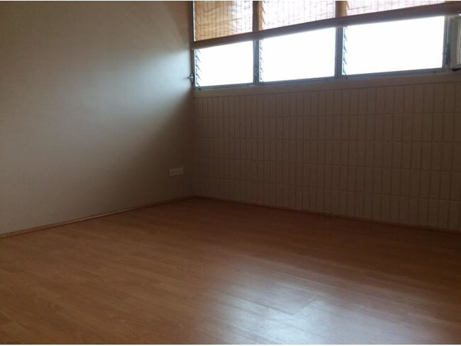 Foto del edificio - 1325 Wilder Ave