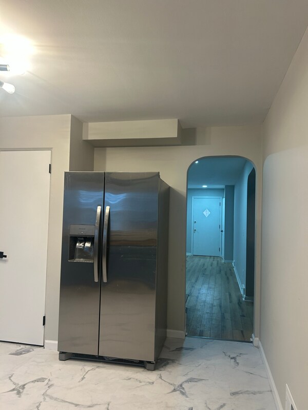 Foto del edificio - 352 Barry Rd