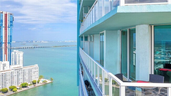 Foto del edificio - 1900 N Bayshore Dr