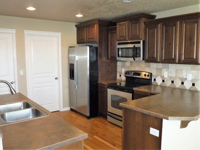 Foto del edificio - Beautiful 4 bed 2.5 bath home in the perfect Meridian location just off Ustick between Linder and...