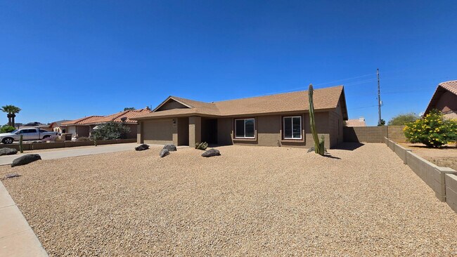 Foto del edificio - 11740 N 74th Dr