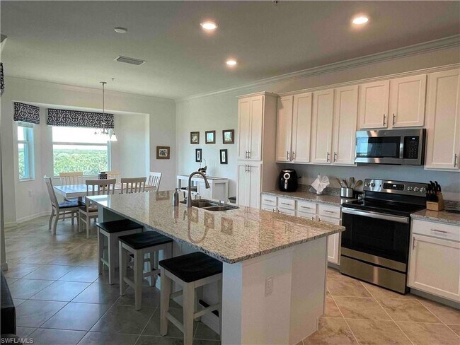 Foto del edificio - 14611 Heritage Landing Blvd