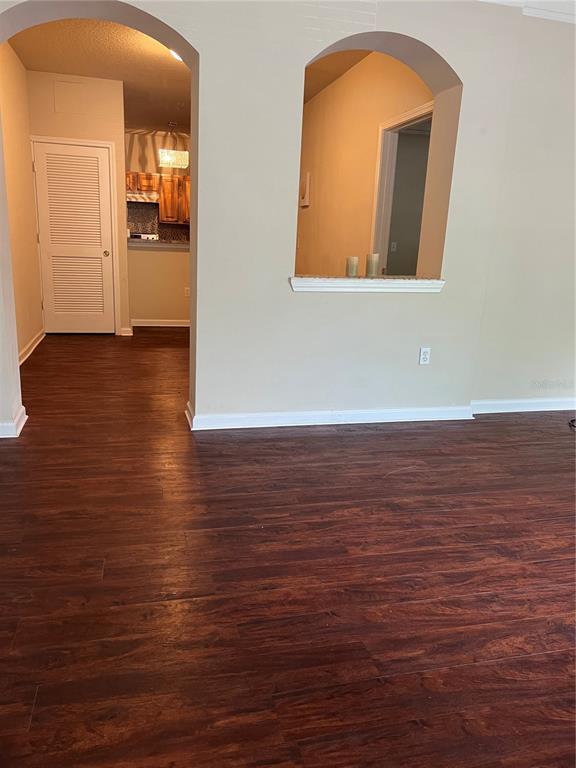 Building Photo - 10421 Villa View Cir
