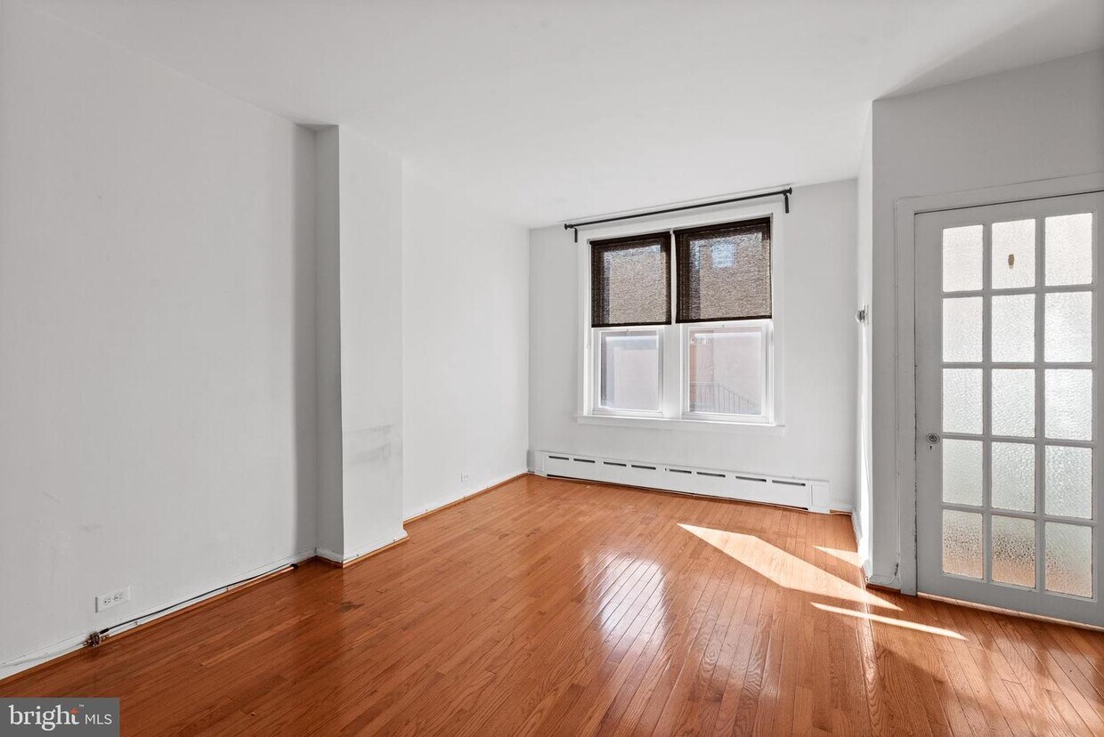 1149 Daly St, Philadelphia, PA 19148 Townhouse for Rent in Philadelphia, PA