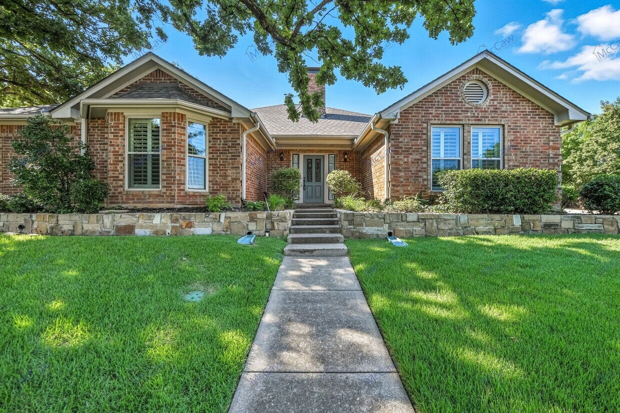 Photo - 1 Creekmere Ct