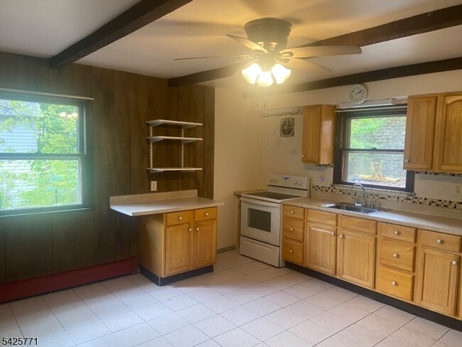 Building Photo - 1116 St Louis Ave