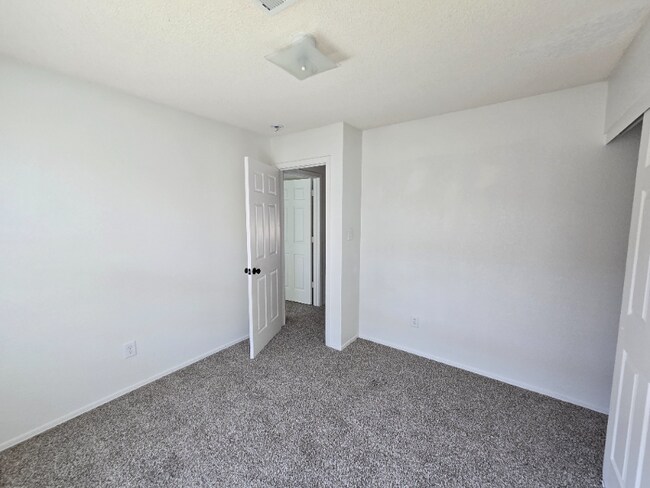 Foto del edificio - 953 S 47th Dr