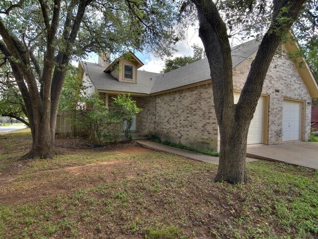 Foto del edificio - 3404 Blumie St