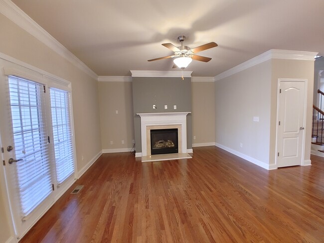 Building Photo - 12823 Doe Dr