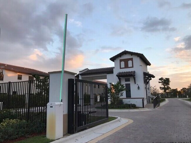 Foto del edificio - 8878 NW 103rd Ave