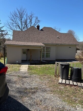 Building Photo - 3604 Underwood Ave