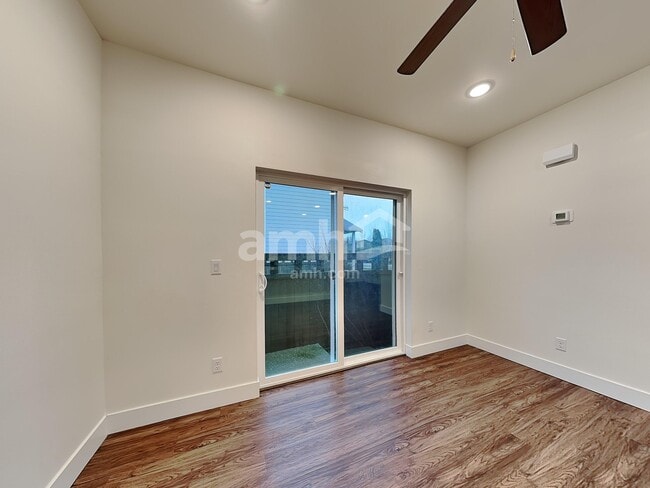 Foto del edificio - 23379 SE Dogwood St