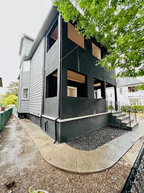 Foto del edificio - 148 S Main St