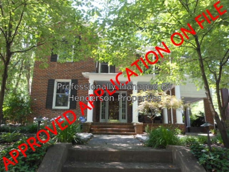 Primary Photo - 1620 Dilworth Rd E