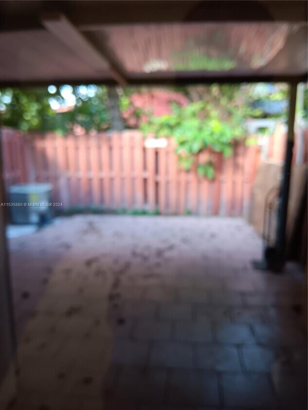 Primary Photo - 4074 W 8th Ct