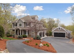 Building Photo - 3632 Rainbow Dr