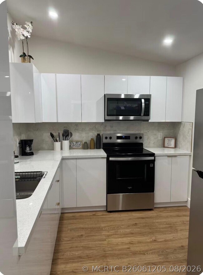 Foto del edificio - 3007 NW 204th Terrace