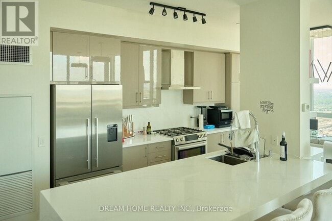 Building Photo - 3975 Grand Park Dr
