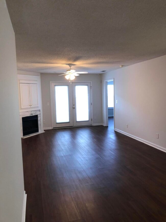Building Photo - 5006 Hunters Trail