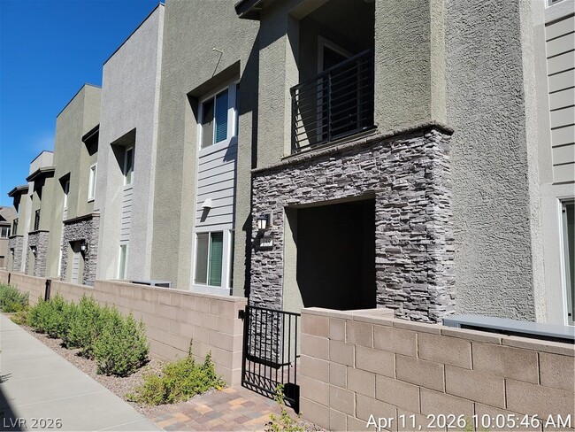 Foto del edificio - 155 Holden Hts Ct