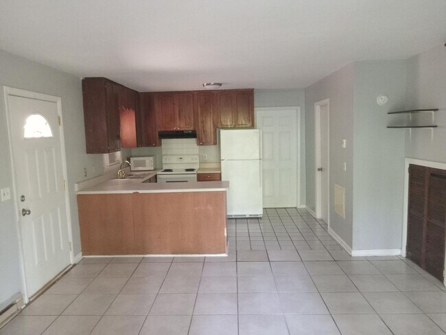 Foto del edificio - WCU Student 2 Bedroom 2 Bath Townhouse 1 m...