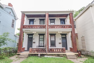 Building Photo - 1527 Greenup St