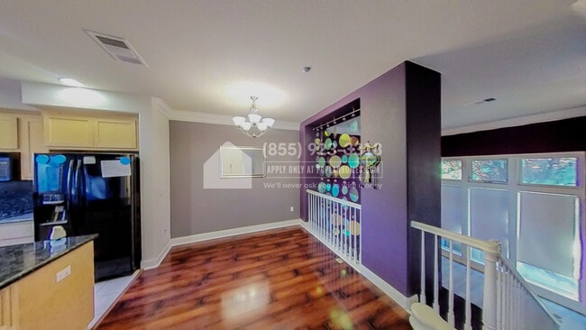 Building Photo - 1132 McKay Dr