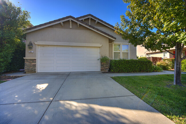 Foto del edificio - Gorgeous Home In Lincoln Crossing