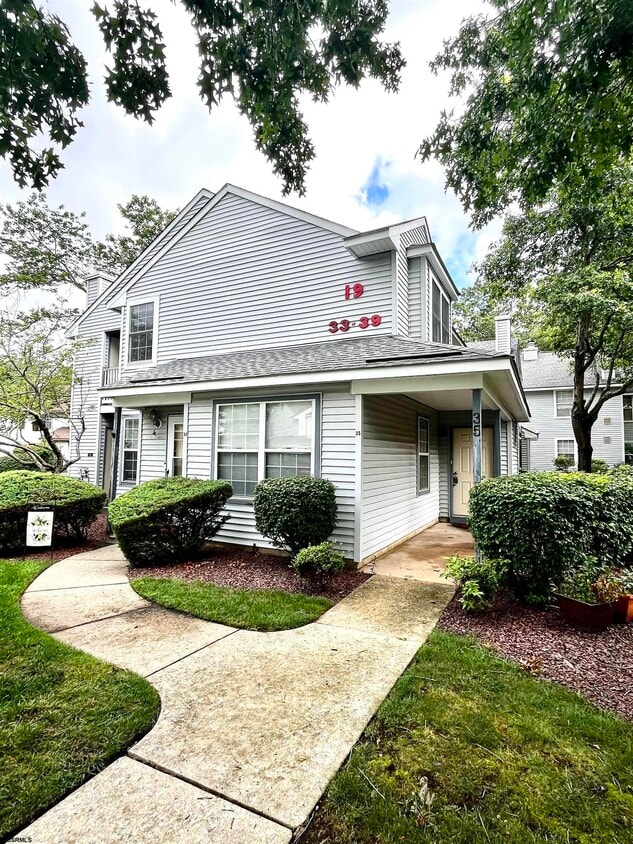 Primary Photo - 35 Waterview Dr