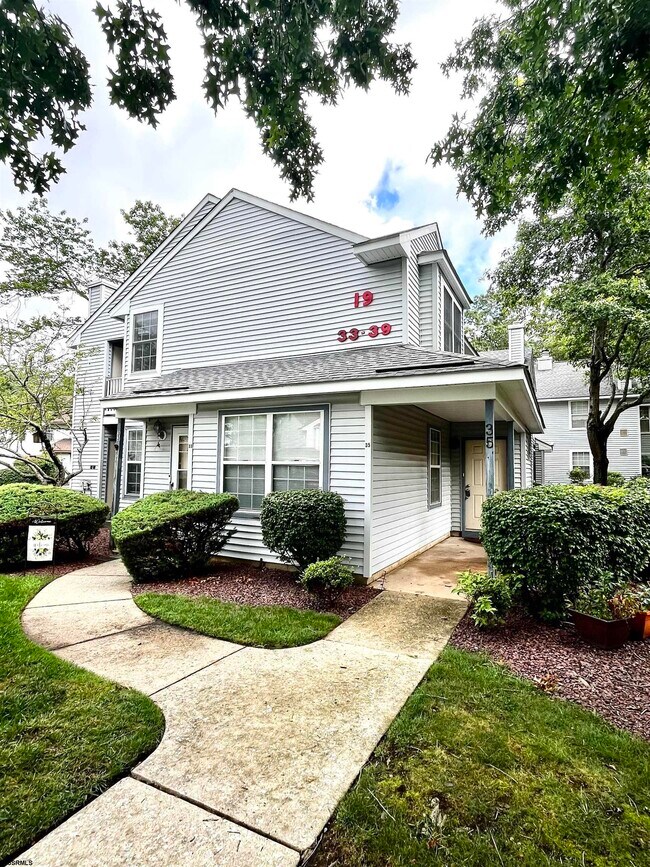 Building Photo - 35 Waterview Dr