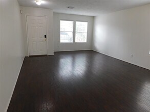 Building Photo - 19130 Yaupon Ranch Dr