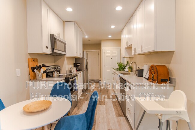 Foto del edificio - 2316 25th Ave S