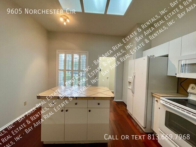 Building Photo - 9605 Norchester Cir
