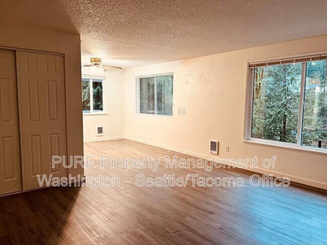 Foto del edificio - 6313 151st St NW