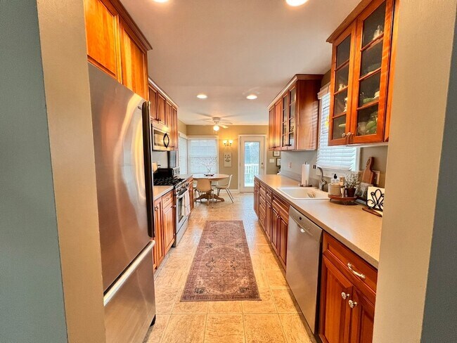 Foto del edificio - 1N261 Stacy Ct