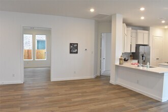 Building Photo - 32042 Sweet Pea Mdw Dr