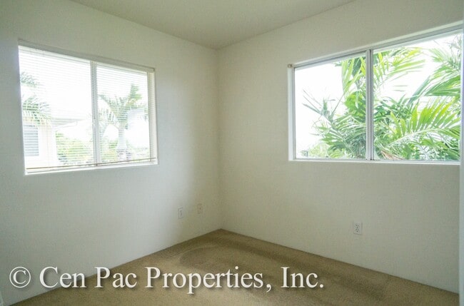 Photo - 2 Bed/2 Bath/ 2 Parking Stalls - Close to Waikele Shopping Center and Bus Line Townhome