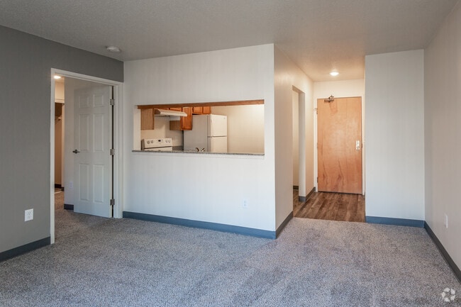 1BR Dlx Remodeled - Living Room - Old Main & Drake Apartments