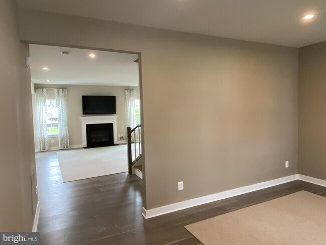 Building Photo - 603 Longleaf Dr