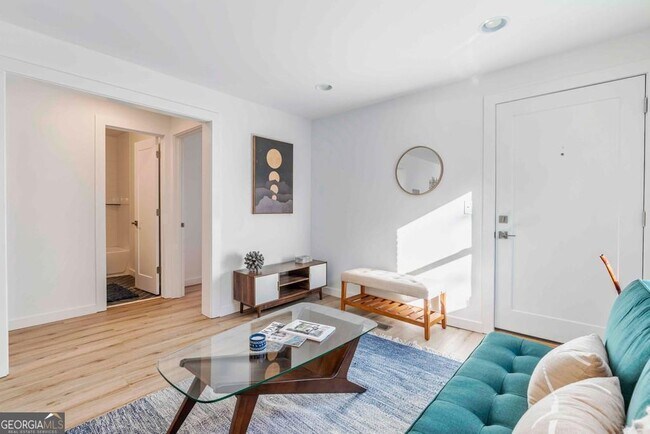 Foto del edificio - 1015 Greenwood Ave NE