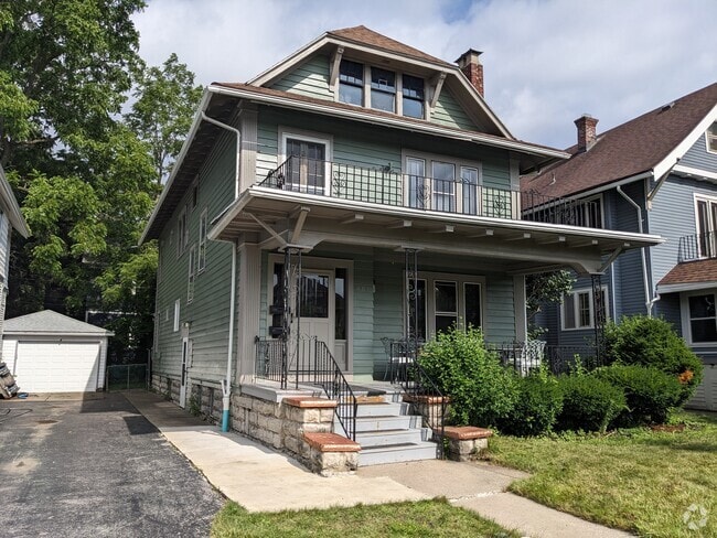 Building Photo - 487 Crescent Ave