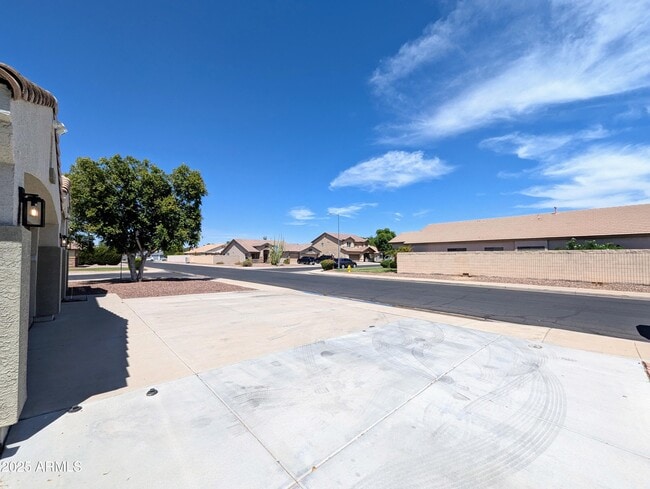 Building Photo - 3990 N 143rd Ln