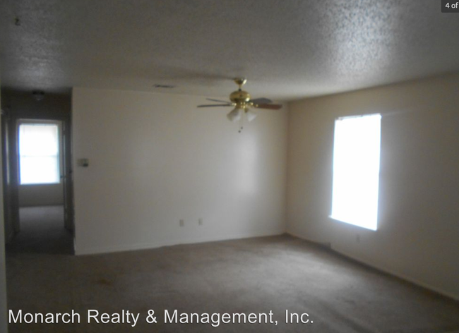 Building Photo - 9404 Ferrara Dr