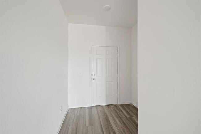 Foto del edificio - 8627 Vacek Xing Wy