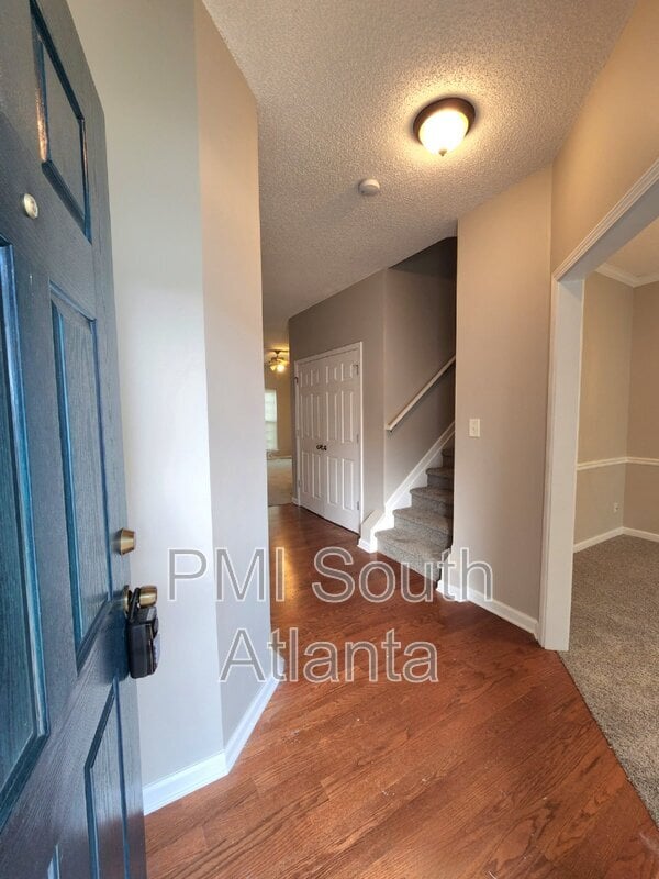 Building Photo - 176 Shenandoah Dr