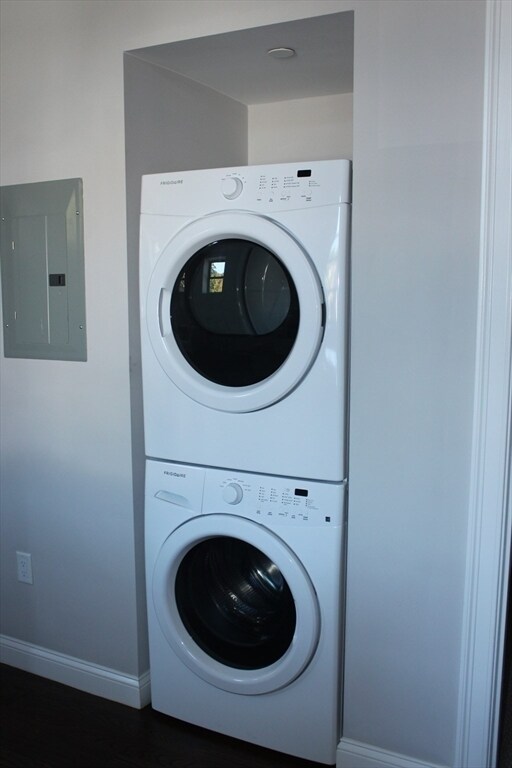 Building Photo - 10 Merrymount Rd