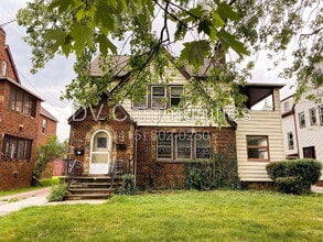 Building Photo - 1504 Sherbrook Rd