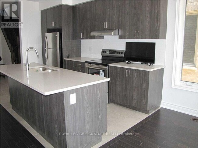 Building Photo - 53 Hubbell Rd