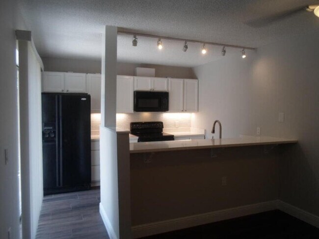 Building Photo - 3627 SW Sunset Trace Cir