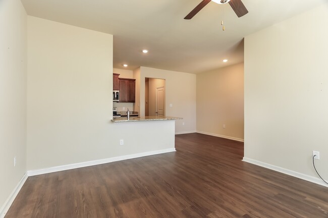 Building Photo - 6310 Rainbow Row